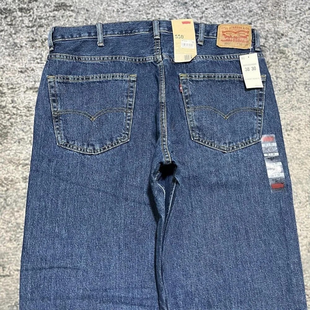 NWT Levi's 550 Jeans Relaxed Fit Mens 38x30 Blue Denim